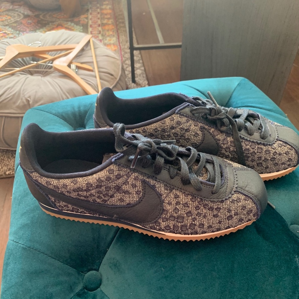 Nike old skool sneakers